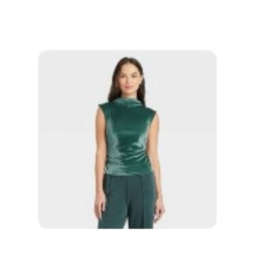 A NEW DAY Green Velvet Sleeveless Top